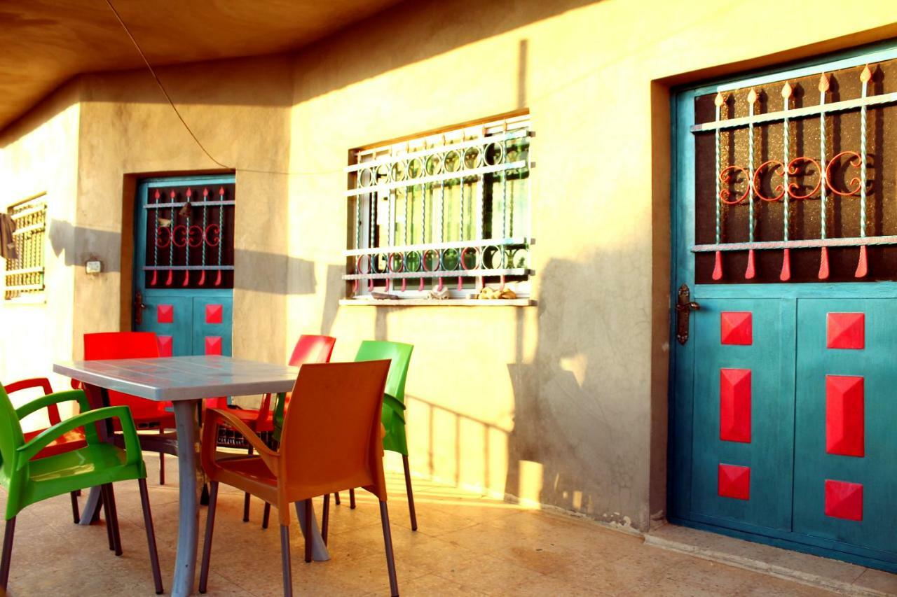 Bedouin Pink Ecohouse Wadi Musa Exterior foto