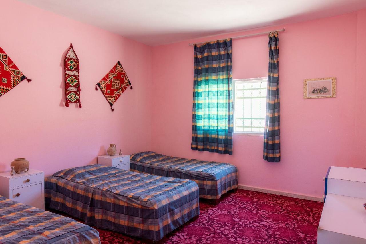 Bedouin Pink Ecohouse Wadi Musa Exterior foto